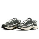 Nike Initiator Grey Beige