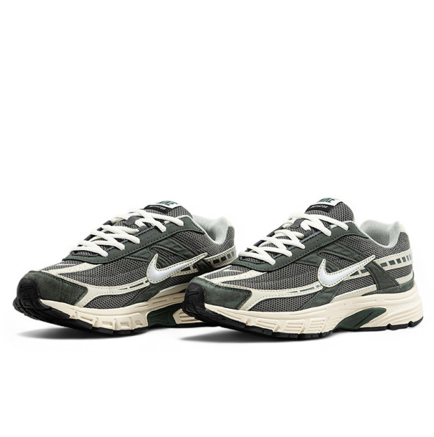 Nike Initiator Grey Beige