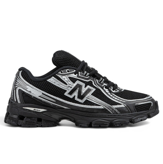 New Balance 740 Black Silver