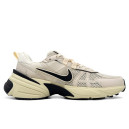 Nike V2K Runtekk Beige Black