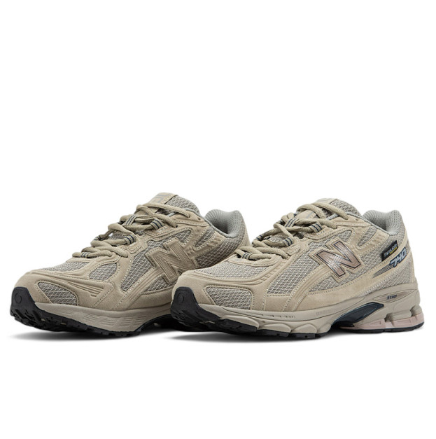 New Balance 740 Thinsulate Gore-Tex Beige