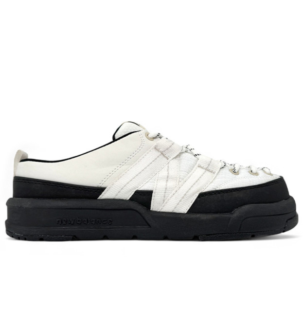 New Balance CRV Mule V2 Beige Black SD3205IB2
