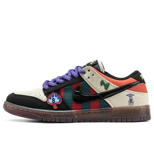 Nike SB Dunk Low x Halloween Custom