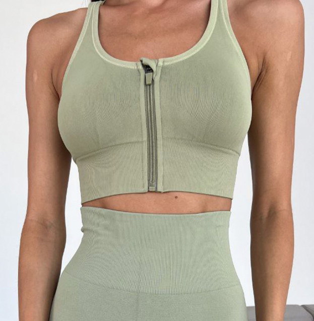 Топ Спортивний на Застібці Оливковий