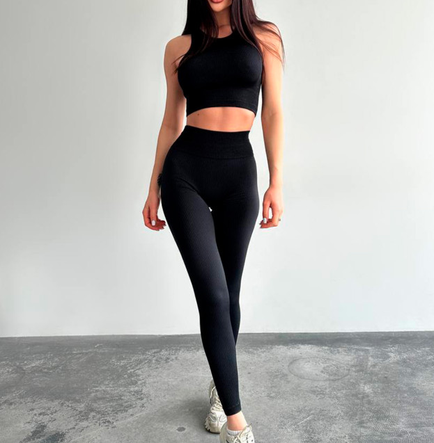 Легінси Чорні в Рубчик з Push-Up Ефектом