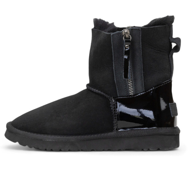 UGG Classic Short Zip Black Lacquer