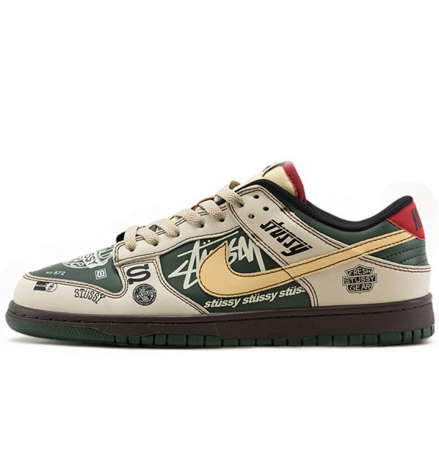 Nike SB Dunk Low x Stussy BMW M3