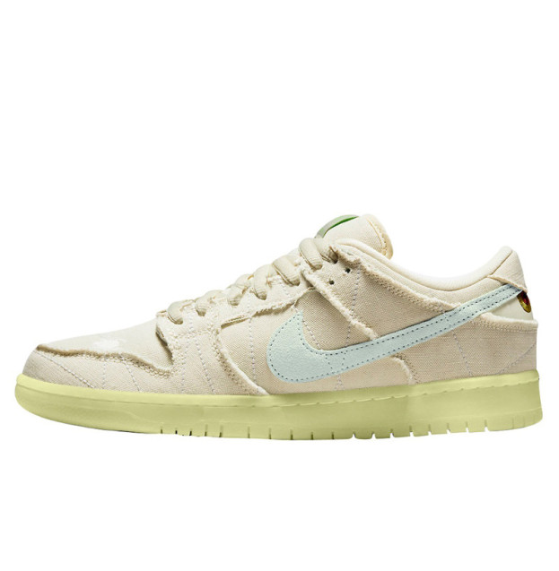 Nike SB Dunk Low Mummy DM0774-111