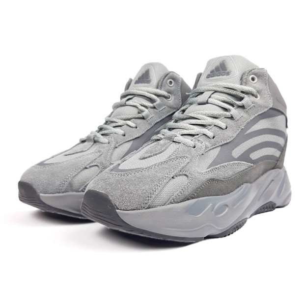 Adidas Yeezy Boost 700 High Grey Winter С МЕХОМ