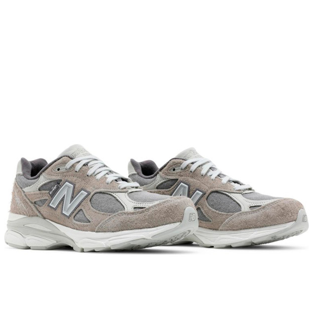 New Balance 990v3 Levi's Elephant Skin M990LV3